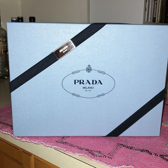 NEW Prada Box - Picture 2 of 6